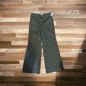 Lila Ryan High Rise Flare Utility Trouser
Dark Green Size 12